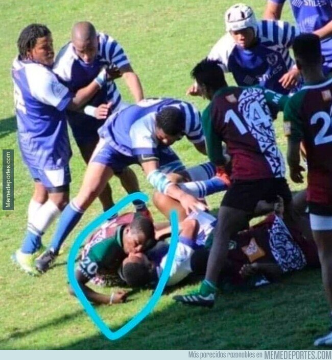 1202924 - Está como rara la liga de Rugby de Sudáfrica.