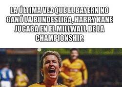 Enlace a Si existe un Dios, odia a Kane con todas sus fuerzas.