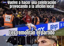 Enlace a Garnacho sigue haciendo el ridículo