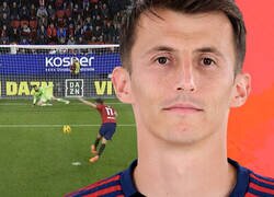 Enlace a Budimir hizo el lanzamiento de penalti más patético que se recuerda