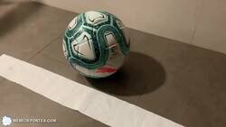 Enlace a No importa cuanto manipuleis la mente de los marnianos, el balón nunca entró por completo, A-11