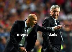 Enlace a Siempre es mamá la que riñe