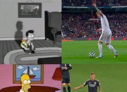 Enlace a Kroos volvió a indicarle el desmarque a Vinicius