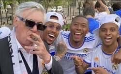 Enlace a Amos y señores del relato, siempre.