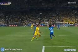 Enlace a Riete si quieres pero en el Madrid esto se lo cobraban como penalti