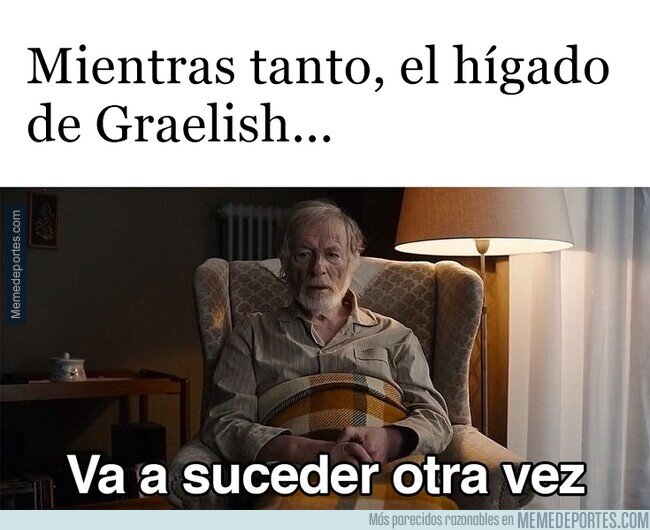 1204962 - No se salva ni el florero