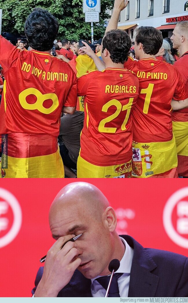 1206610 - Visto entre la afición española en Dusseldorf