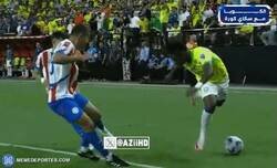 Enlace a El regate de Vini que hasta él mismo se comió