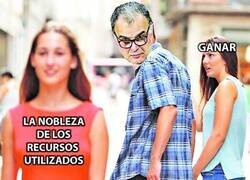 Enlace a Bielsa es un gran entrenador, pero siempre le falta ese último pase
