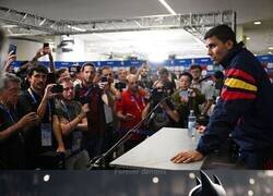 Enlace a Silencio, habla el control en el centro del campo