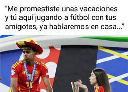 Enlace a El jugador más joven en recibir la chapa de su novia