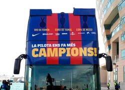 Enlace a El Barça ya culmina su triplete