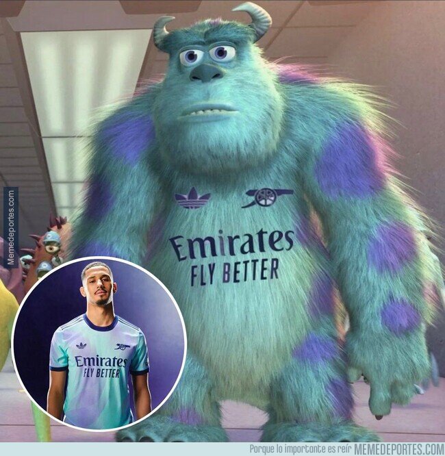 1208872 - La monstruosa camiseta del Arsenal