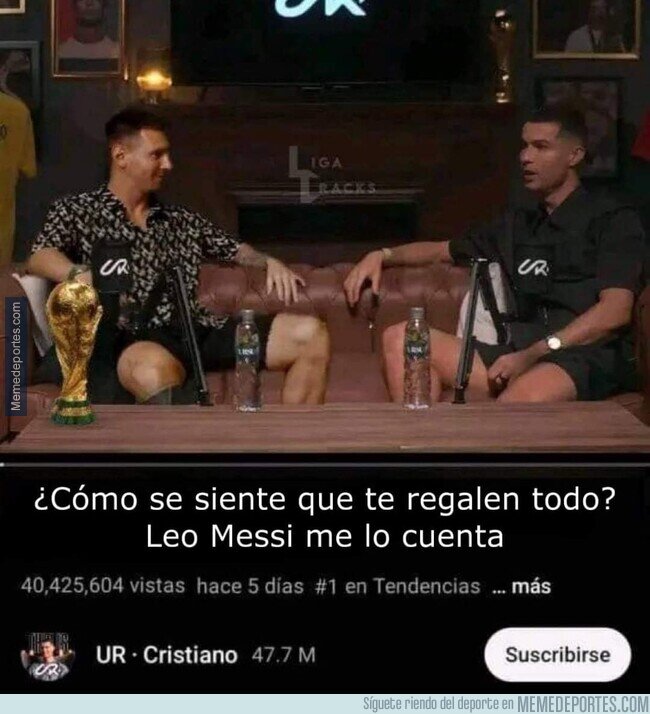 1209438 - Cristiano despega su carrera de youtuber entrevistando a Messi