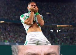 Enlace a Vitor Roque al fin sonríe