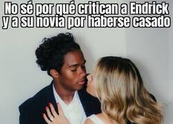 Enlace a Bobby se casa