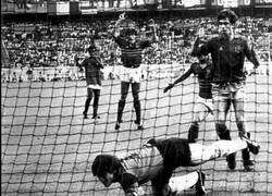 Enlace a Lo de Gazzaniga me recordó a Arconada