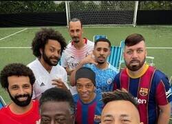 Enlace a Muy fan de este grupo de amigos Brasileños