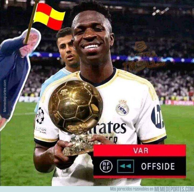 1211621 - No se ha dado cuenta que sigue en offside