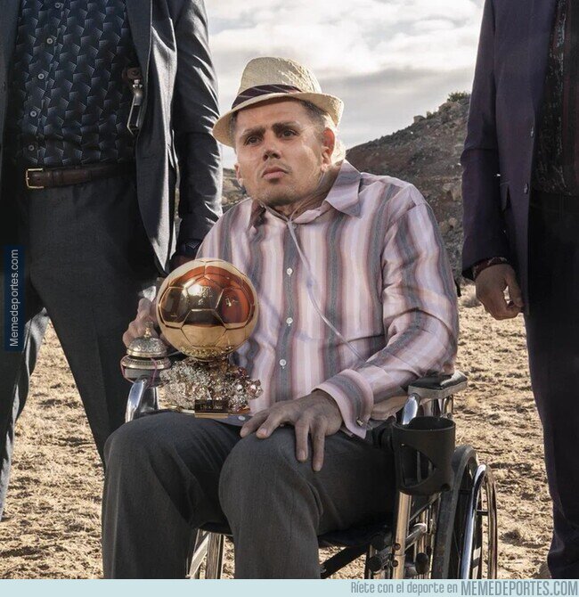 1211701 - La UEFA hace un guiño a sus socios, la mafia, Héctor Salamanca Balón de Oro