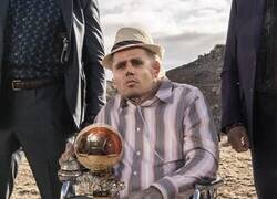 Enlace a La UEFA hace un guiño a sus socios, la mafia, Héctor Salamanca Balón de Oro