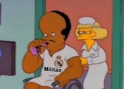 Enlace a Militao saliendo de enfermería