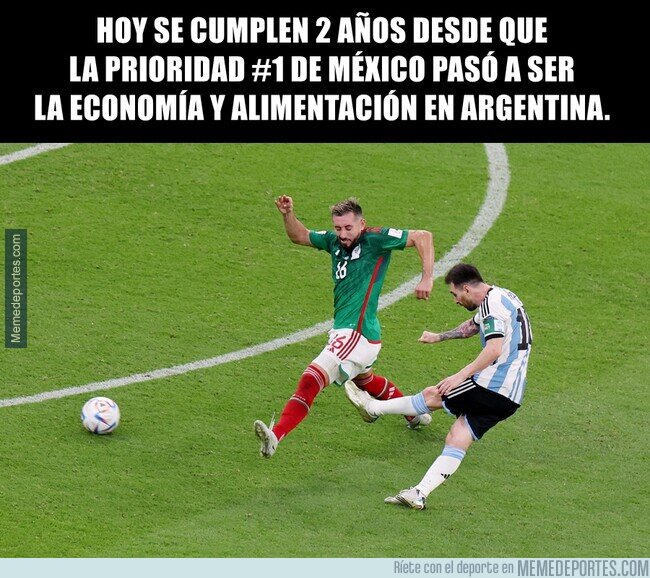 1212510 - Maldito Infantino hizo que Memo Ochoa no llegara al balón