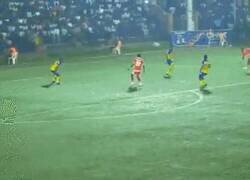 Enlace a El favorito al puskas es este golazo de Denis Omedi del fútbol de Uganda