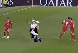 Enlace a ¿Qué hacía Undertaker en Anfield el otro día?