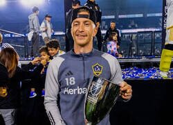 Enlace a Marco Reus gana el primer título de su carrera