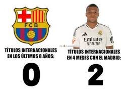 Enlace a Cada uno levanta lo que puede, se dice y no pasa nada