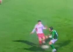 Enlace a Esto en las inferiores de Holanda no fue roja. Yo que sé...