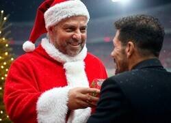 Enlace a Bonito gesto de Hansi Flick regalando 15 puntos en 7 jornadas