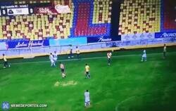 Enlace a ¿Nadie se dio cuenta de este saque de banda?