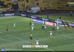 Enlace a En Brasil ha ocurrido esto: Un gol de chilena asistido por una chilena