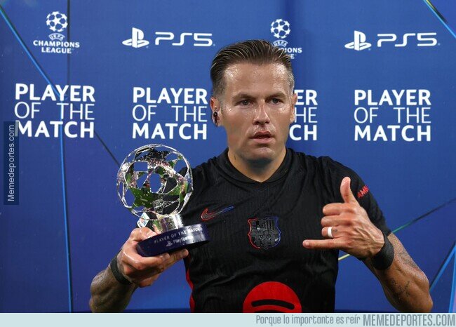 1214542 - Danny Makkelie MVP del Barça frente al Benfica