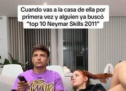 Enlace a O tiene a otro o es una mujer de cultura