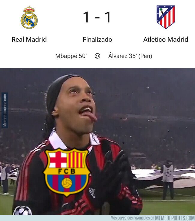 1215376 - El Barça se frota las manos con el empate en el derbi