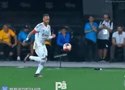 Enlace a Hay quienes intentan toda una vida poder jugar como Neymar