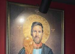 Enlace a Interesante cuadro de Messi en un restaurante de Inglaterra
