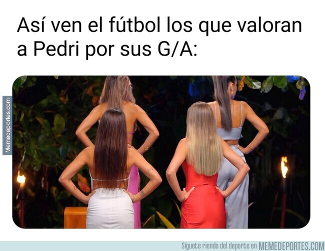 1217034 - Ven el fútbol de espaldas
