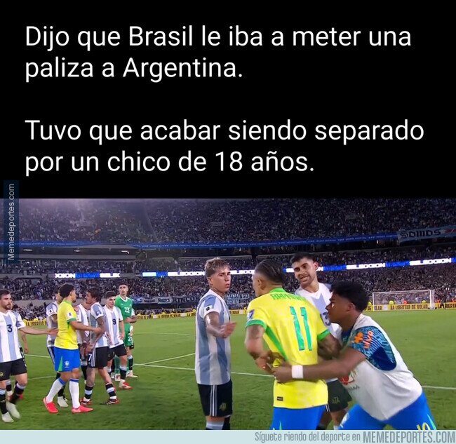 1218382 - Endrick calmando a Raphinha
