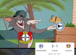 Enlace a El Leverkusen cae en semis de Copa ante un 3a División