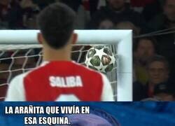 Enlace a Pero mira donde puso el balón el desgracia'o ese.