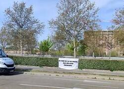 Enlace a La emotiva pancarta fuera de Valdebebas para alentar a los jugadores cuando la vean