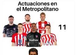 Enlace a Podrían ponerle una placa