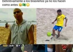 Enlace a ¿Este acaso no presumía de jugar en las playas de Copacabana?