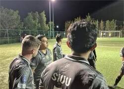 Enlace a Llámenme loco, pero creo que es fan del bicho