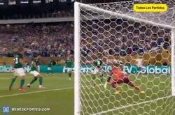 Enlace a Nunca había visto un portero apartarse así en un remate