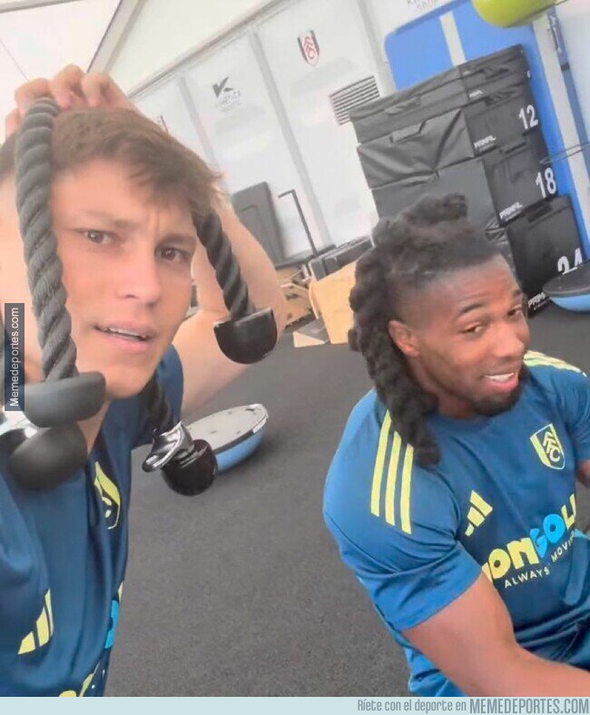 1226594 - Los simpáticos compañeros de Adama Traore